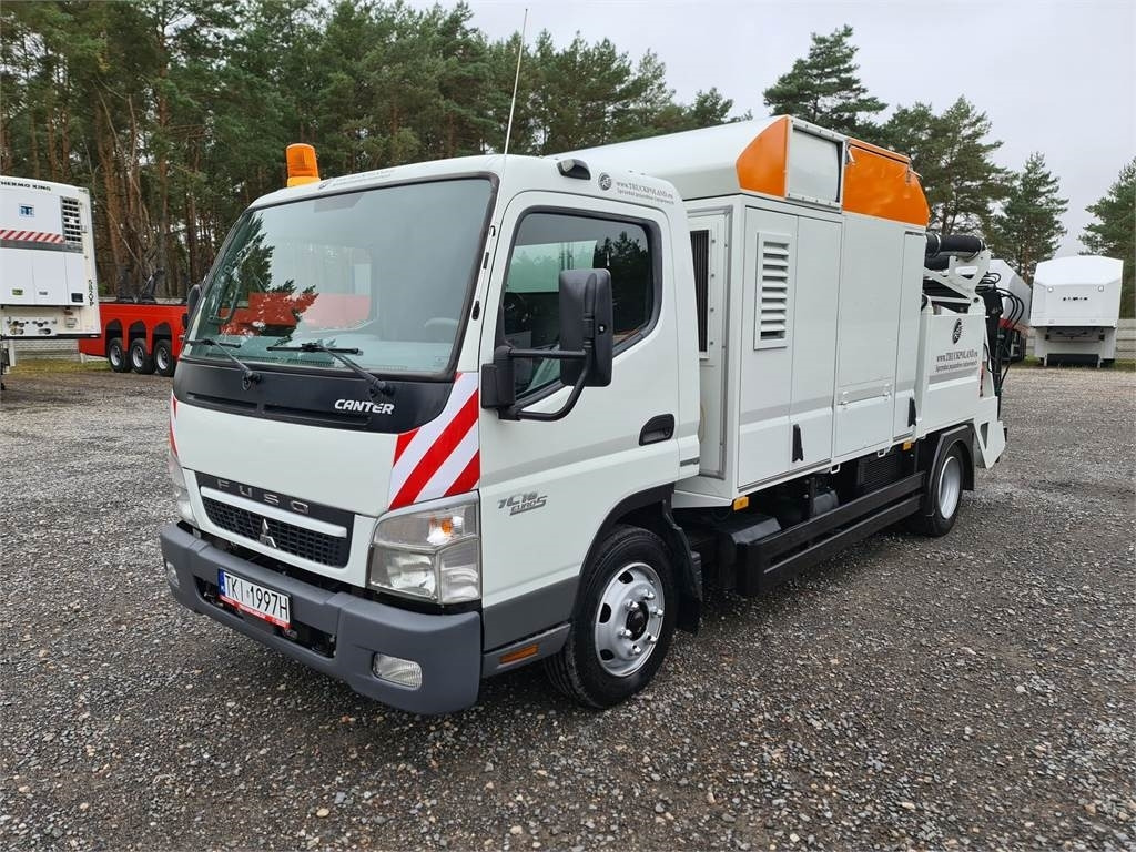 Mitsubishi CANTER odkurzacz koparka ssąca Saugbagger CITY SAU - شاحنة الشفط: صورة 3 Mitsubishi CANTER odkurzacz koparka ssąca Saugbagger CITY SAU - شاحنة الشفط: صورة 3