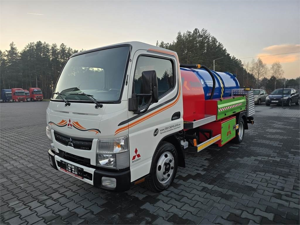 Mitsubishi ROM SMART COMBI WUKO HOT WATER FOR CLEANING SEWAGE - شاحنة الشفط: صورة 3 Mitsubishi ROM SMART COMBI WUKO HOT WATER FOR CLEANING SEWAGE - شاحنة الشفط: صورة 3