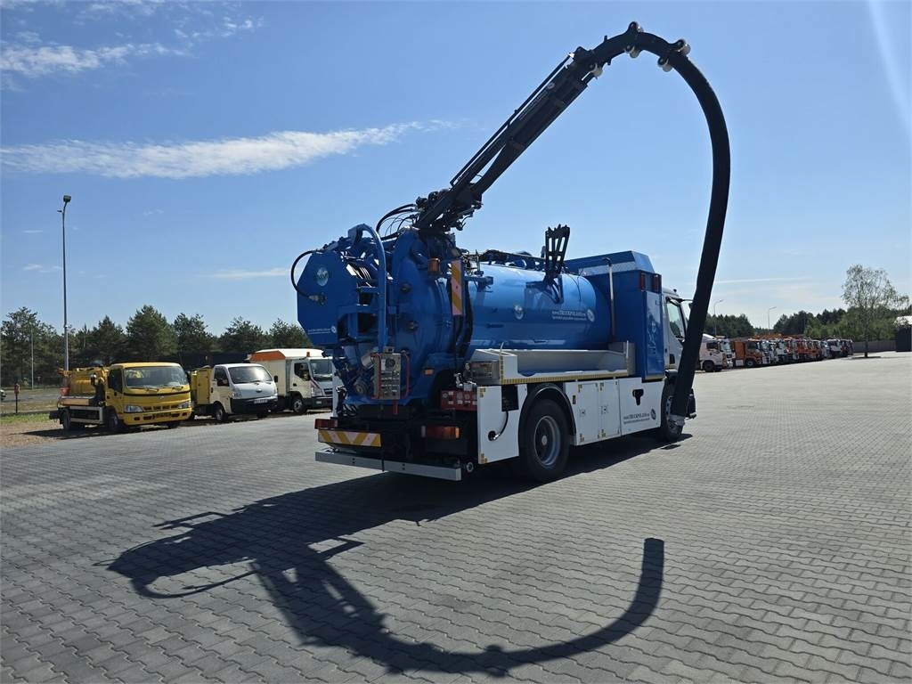 Renault 4x2 WUKO RIVARD for collecting liquid waste - شاحنة الشفط: صورة 4 Renault 4x2 WUKO RIVARD for collecting liquid waste - شاحنة الشفط: صورة 4