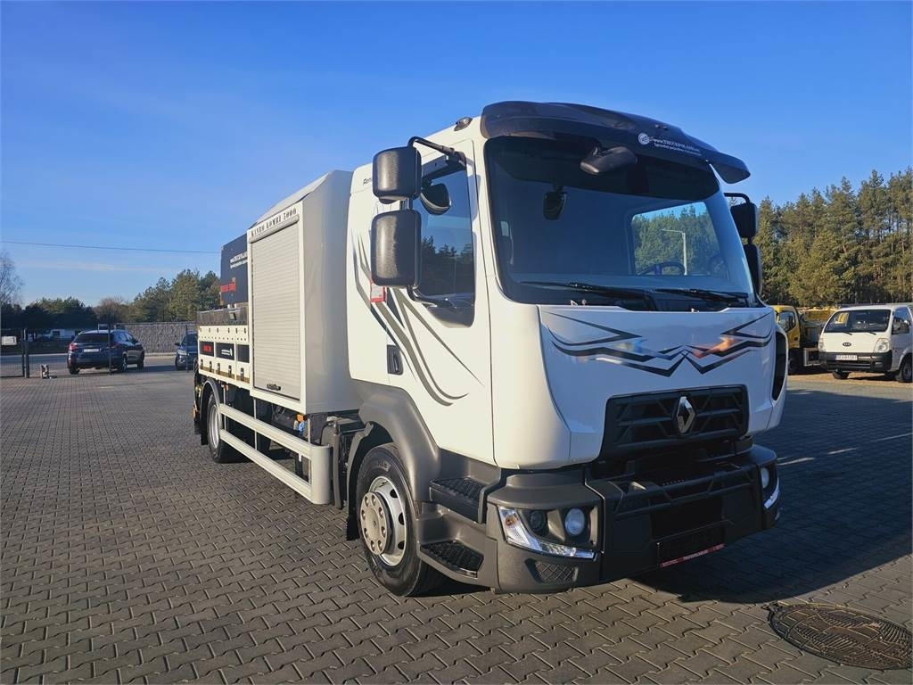 Renault GAMA KANRO KOMBI 5000 WUKO FOR CHANNEL CLEANING - شاحنة الشفط: صورة 2 Renault GAMA KANRO KOMBI 5000 WUKO FOR CHANNEL CLEANING - شاحنة الشفط: صورة 2
