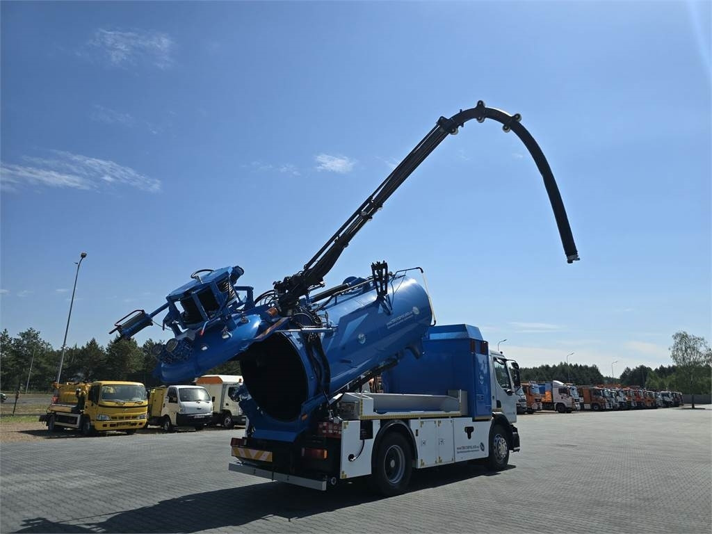 Renault WUKO RIVARD for collecting liquid waste - آلية المنفعة/ مركبة خاصة: صورة 1 Renault WUKO RIVARD for collecting liquid waste - آلية المنفعة/ مركبة خاصة: صورة 1