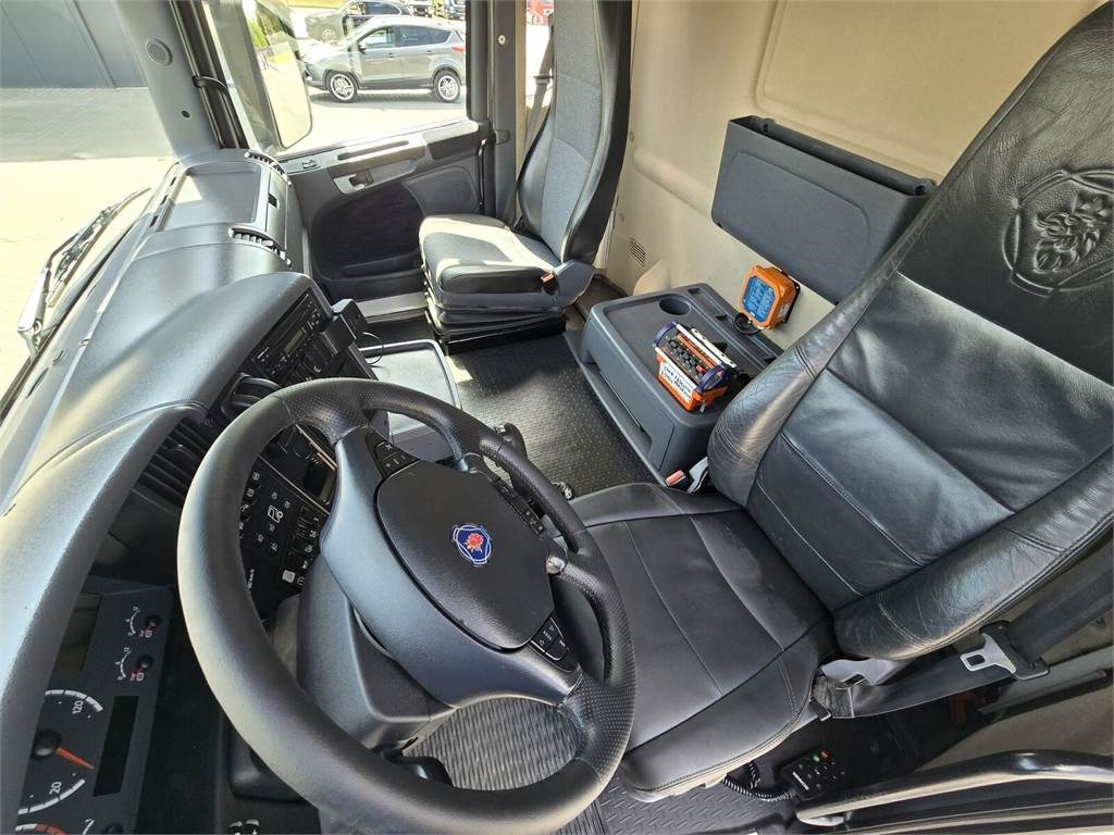 Scania Saugbagger Larsen FlexVac 311 Vacuum suction loade - شاحنة الشفط: صورة 4 Scania Saugbagger Larsen FlexVac 311 Vacuum suction loade - شاحنة الشفط: صورة 4