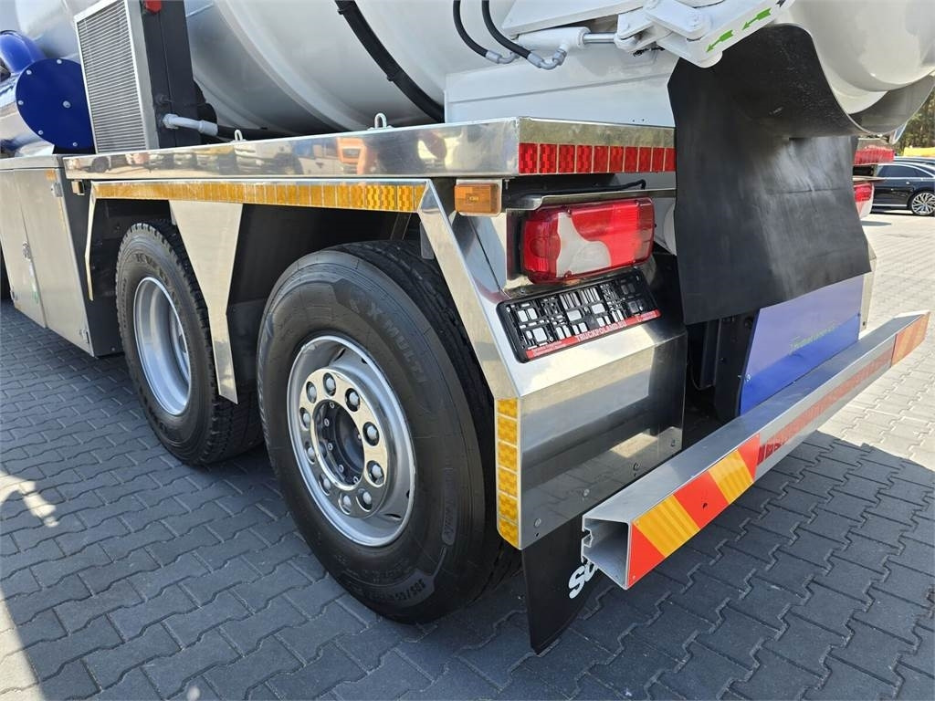 Scania Saugbagger Larsen FlexVac 311 Vacuum suction loade - حفارة: صورة 5 Scania Saugbagger Larsen FlexVac 311 Vacuum suction loade - حفارة: صورة 5