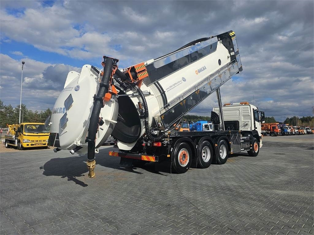 Volvo WUKO ADR ROLBA FOR CLEANING CHANNELS COMBI  - آلية المنفعة/ مركبة خاصة: صورة 2 Volvo WUKO ADR ROLBA FOR CLEANING CHANNELS COMBI  - آلية المنفعة/ مركبة خاصة: صورة 2