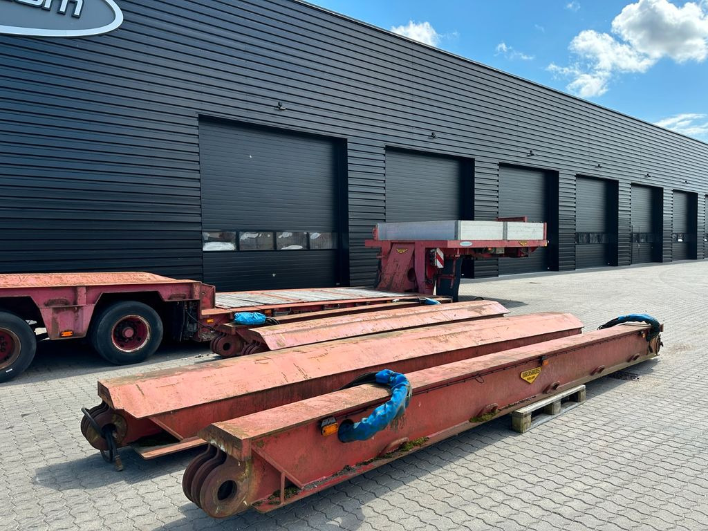 Broshuis Tiefbett / ausziehbar / 2 x verlängerungsträger Broshuis Tiefbett / ausziehbar / 2 x verlängerungsträger - عربة منخفضة مسطحة نصف مقطورة: صورة 2 Broshuis Tiefbett / ausziehbar / 2 x verlängerungsträger Broshuis Tiefbett / ausziehbar / 2 x verlängerungsträger - عربة منخفضة مسطحة نصف مقطورة: صورة 2