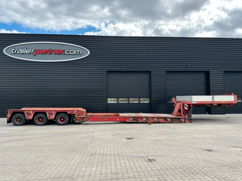 Broshuis Tiefbett / ausziehbar / 2 x verlängerungsträger Broshuis Tiefbett / ausziehbar / 2 x verlängerungsträger - عربة منخفضة مسطحة نصف مقطورة: صورة 4 Broshuis Tiefbett / ausziehbar / 2 x verlängerungsträger Broshuis Tiefbett / ausziehbar / 2 x verlängerungsträger - عربة منخفضة مسطحة نصف مقطورة: صورة 4