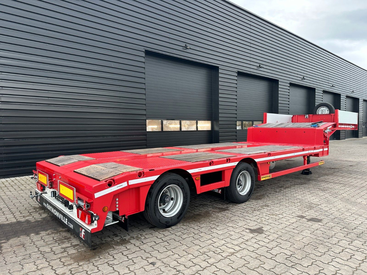 Faymonville 2 achs Multimax tieflader / kurze model - عربة منخفضة مسطحة نصف مقطورة: صورة 2 Faymonville 2 achs Multimax tieflader / kurze model - عربة منخفضة مسطحة نصف مقطورة: صورة 2