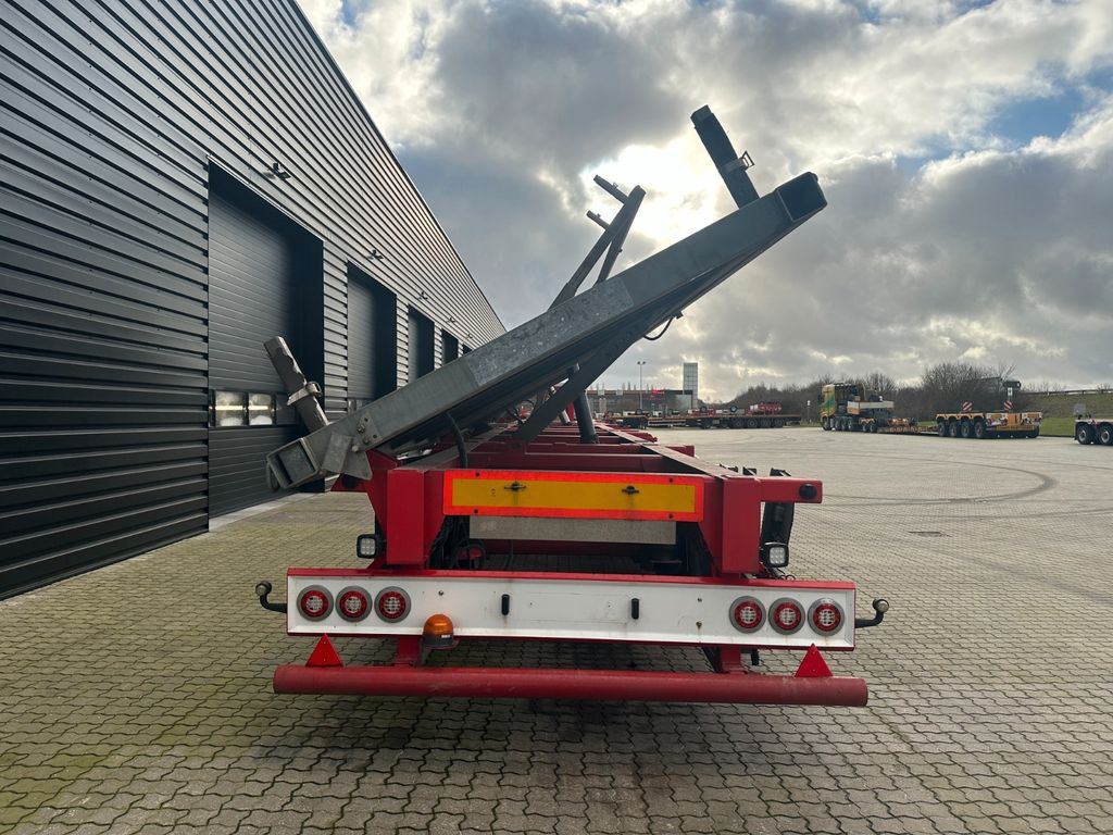 Faymonville DESOT 3 achs. Schräglader Faymonville DESOT 3 achs. Schräglader - عربة منخفضة مسطحة نصف مقطورة: صورة 2 Faymonville DESOT 3 achs. Schräglader Faymonville DESOT 3 achs. Schräglader - عربة منخفضة مسطحة نصف مقطورة: صورة 2