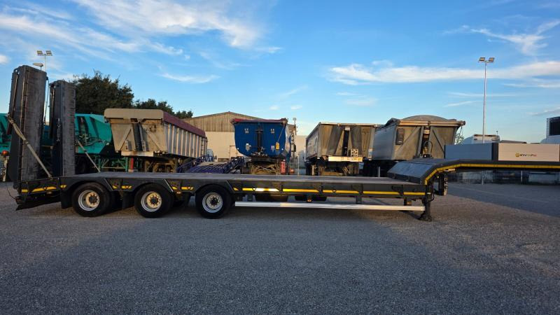 INVEPE-JOLUSO SR329 CNN600 - عربة منخفضة مسطحة نصف مقطورة: صورة 4 INVEPE-JOLUSO SR329 CNN600 - عربة منخفضة مسطحة نصف مقطورة: صورة 4