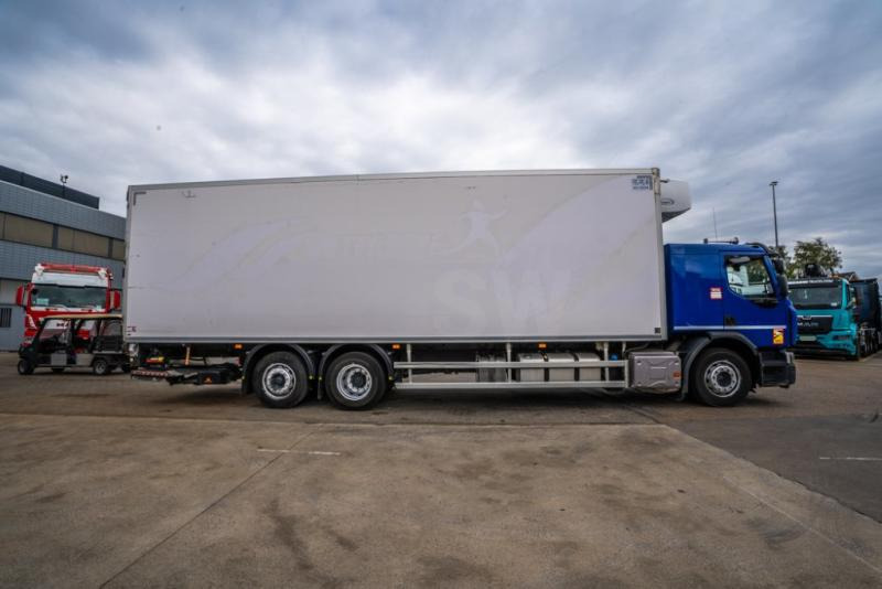 Renault D WIDE 380 DXI D WIDE 380 DXI - شاحنة الفريزر: صورة 2 Renault D WIDE 380 DXI D WIDE 380 DXI - شاحنة الفريزر: صورة 2