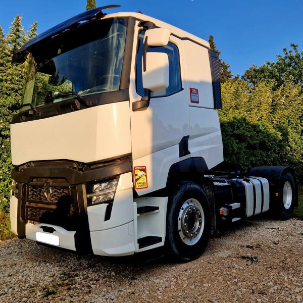 Renault Gamme T 520 - وحدة جر: صورة 1 Renault Gamme T 520 - وحدة جر: صورة 1