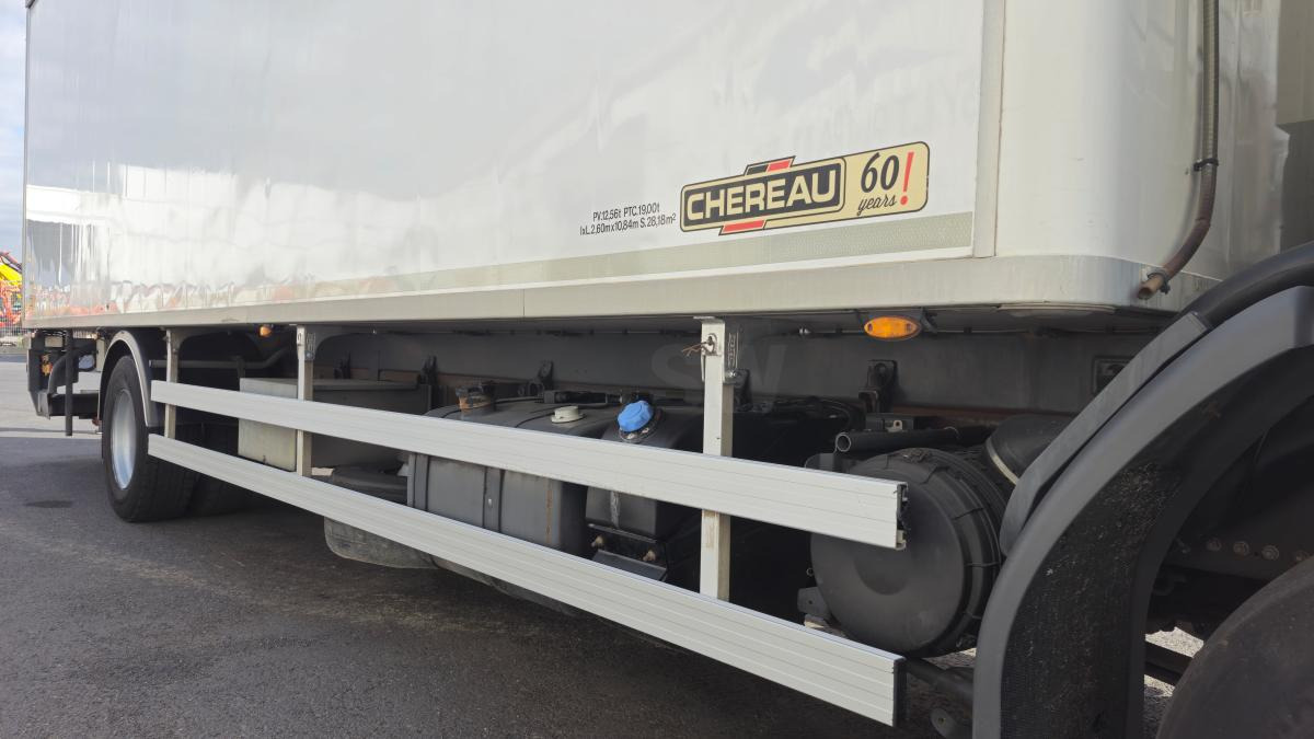 Renault Premium 270 DXI - شاحنة الفريزر: صورة 2 Renault Premium 270 DXI - شاحنة الفريزر: صورة 2