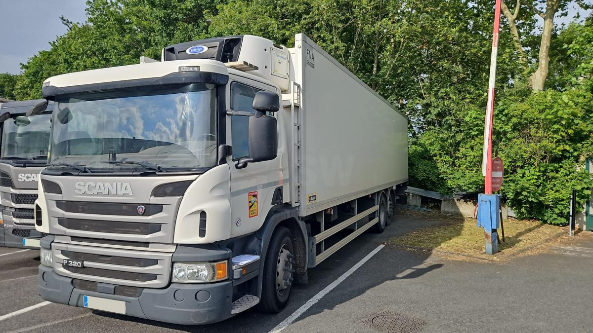 Scania P 320 - شاحنة الفريزر: صورة 3 Scania P 320 - شاحنة الفريزر: صورة 3