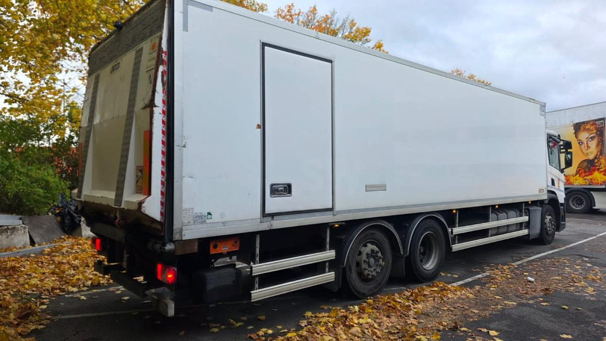 Scania P 320 - شاحنة الفريزر: صورة 3 Scania P 320 - شاحنة الفريزر: صورة 3