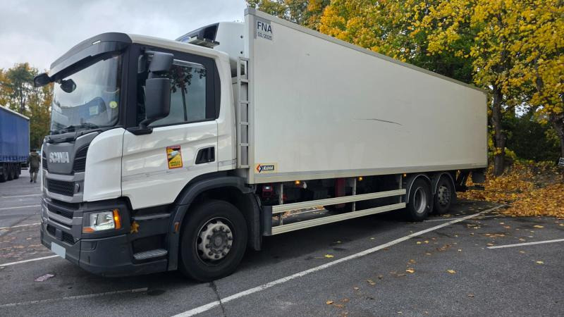 Scania P 320 - شاحنة الفريزر: صورة 4 Scania P 320 - شاحنة الفريزر: صورة 4