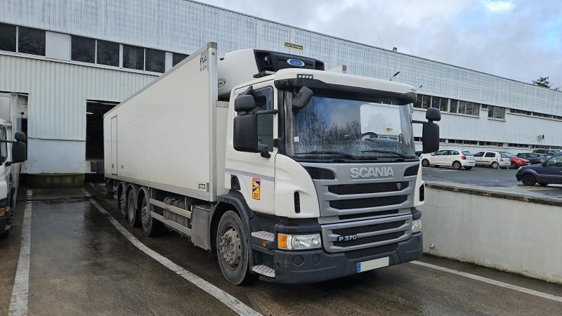 Scania P 370 - شاحنة الفريزر: صورة 1 Scania P 370 - شاحنة الفريزر: صورة 1