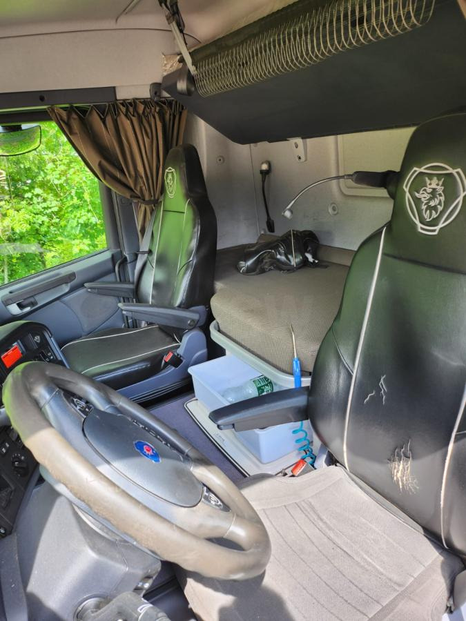 شاحنة قطع الأشجار, شاحنة كرين Scania R R 580: صورة 11