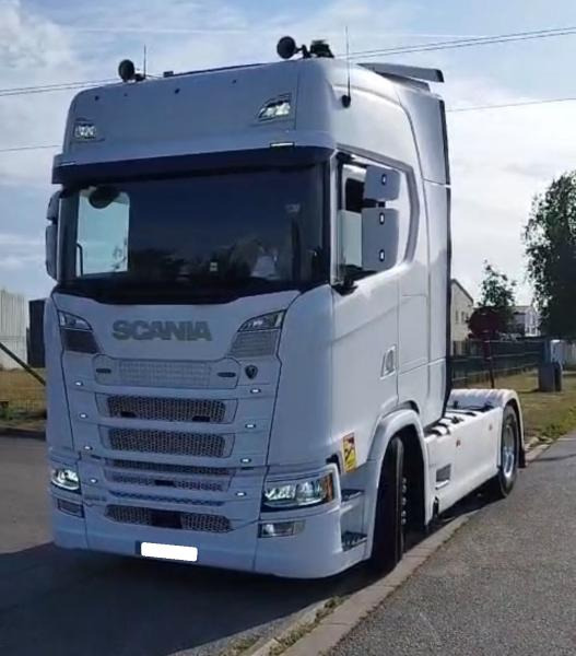 Scania S 500 - وحدة جر: صورة 1 Scania S 500 - وحدة جر: صورة 1