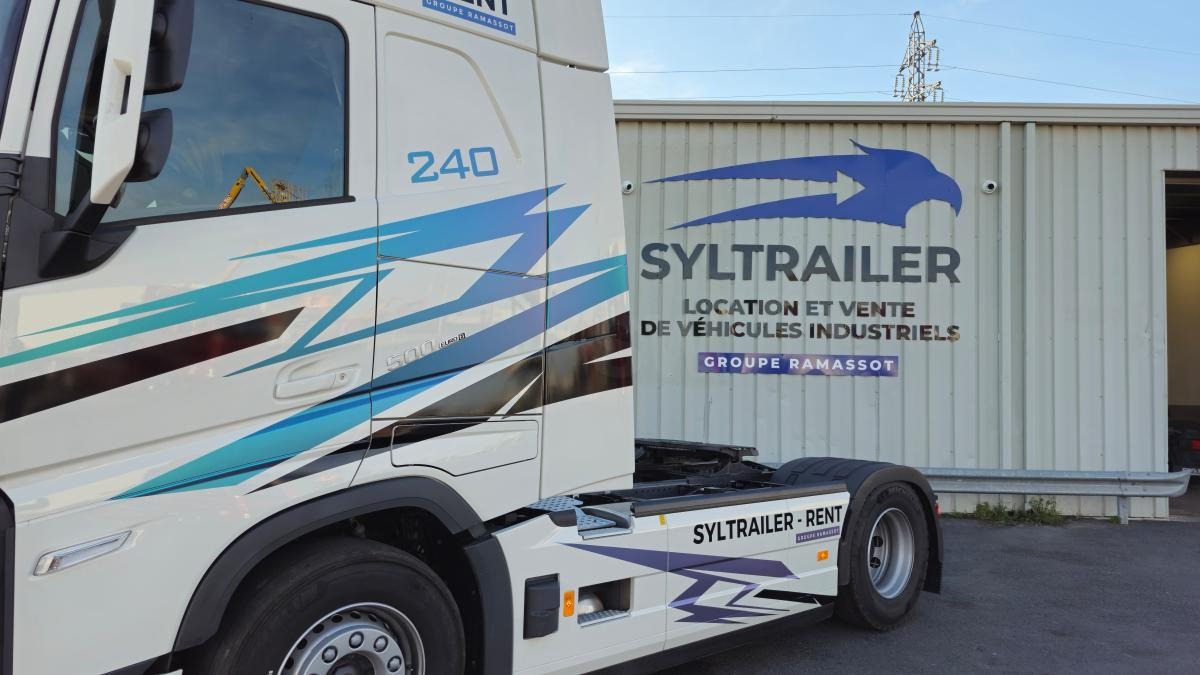 جديدة وحدة جر Volvo FH 500 Globetrotter XXL (Location / Rent): صورة 9