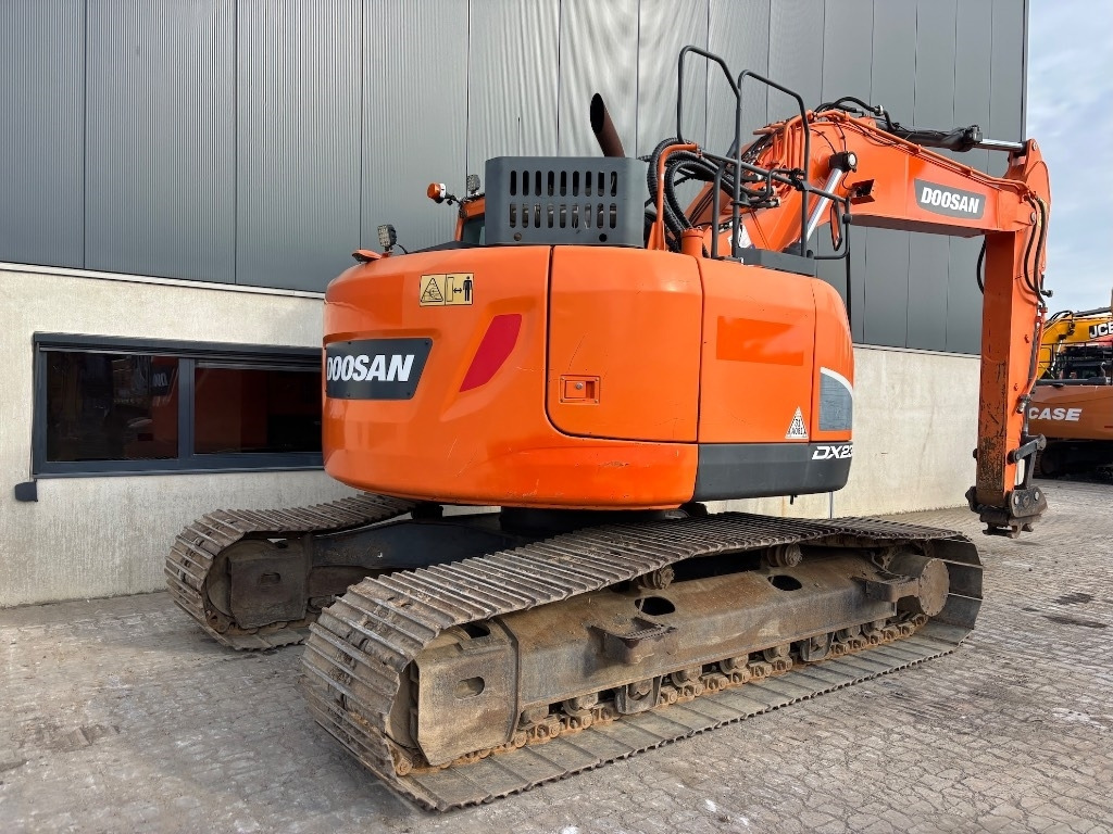Doosan DX 235 LCR-5 - DX235 - DX235LCR - 235 - حفار زحاف: صورة 5 Doosan DX 235 LCR-5 - DX235 - DX235LCR - 235 - حفار زحاف: صورة 5