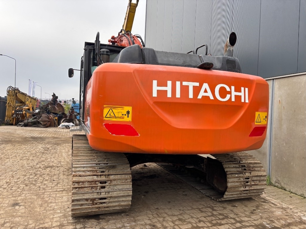 Hitachi ZX 210 LC-6 - ZX210LC - حفار زحاف: صورة 4 Hitachi ZX 210 LC-6 - ZX210LC - حفار زحاف: صورة 4