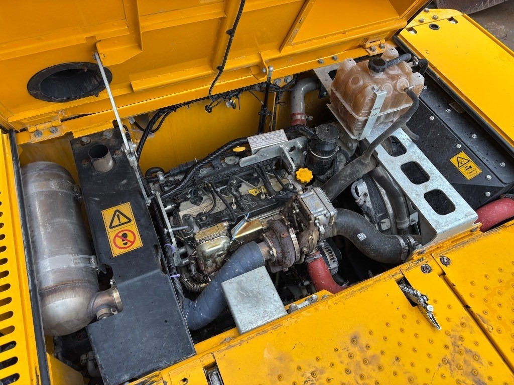 حفار زحاف JCB 220 X C - 220 XL - 220XL - 2.9 mtr wide only: صورة 19