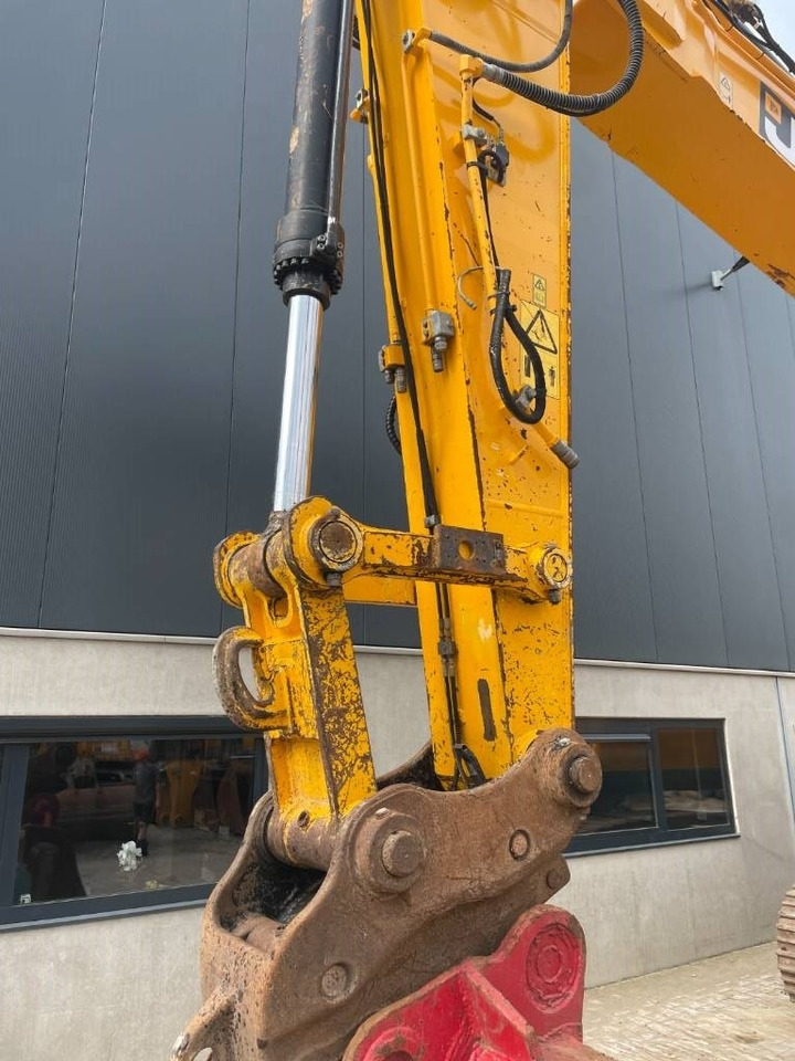 JCB JS300LC -- JS 300 LC - حفار زحاف: صورة 5 JCB JS300LC -- JS 300 LC - حفار زحاف: صورة 5