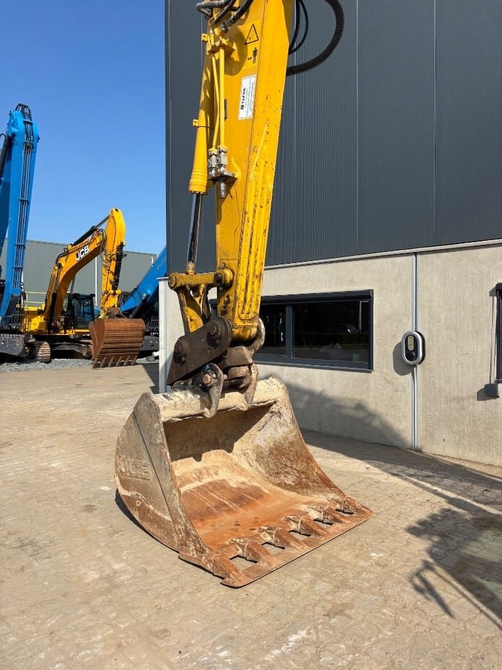 Komatsu HB 215LC-3 HB 215 - PC 210 - PC210LC-11 - حفار زحاف: صورة 4 Komatsu HB 215LC-3 HB 215 - PC 210 - PC210LC-11 - حفار زحاف: صورة 4