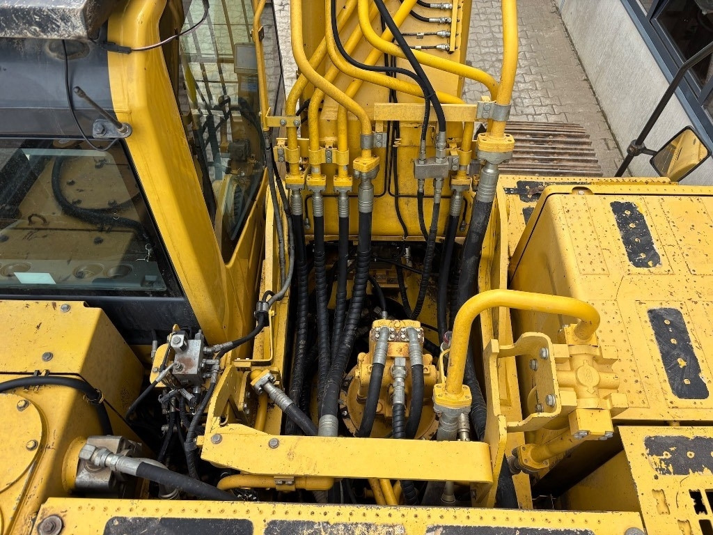 حفار زحاف Komatsu PC 360 LC-10: صورة 27