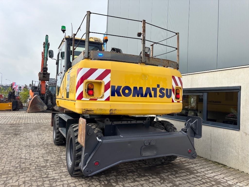 Komatsu PW 160-7 - PW160 - PW 160 - PW 180 - PW 140  - حفارة دولاب: صورة 5 Komatsu PW 160-7 - PW160 - PW 160 - PW 180 - PW 140  - حفارة دولاب: صورة 5