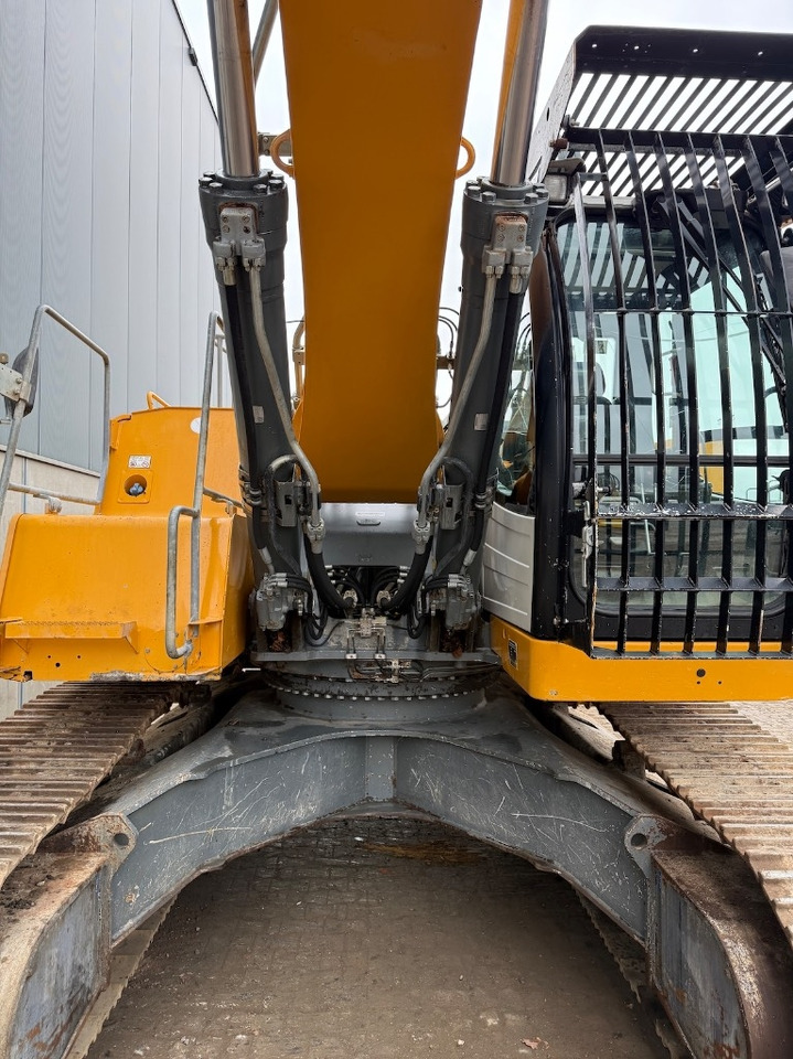 Liebherr R 946 LC - R946 - R946LC - R 938 - حفار زحاف: صورة 5 Liebherr R 946 LC - R946 - R946LC - R 938 - حفار زحاف: صورة 5