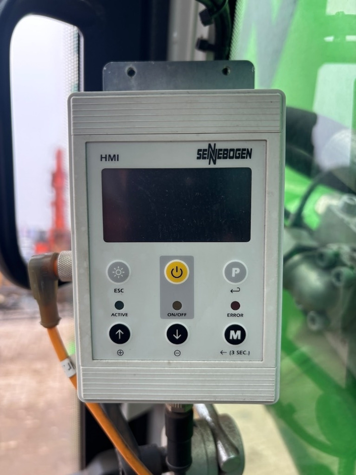 معالج النفايات Sennebogen 821 E: صورة 18
