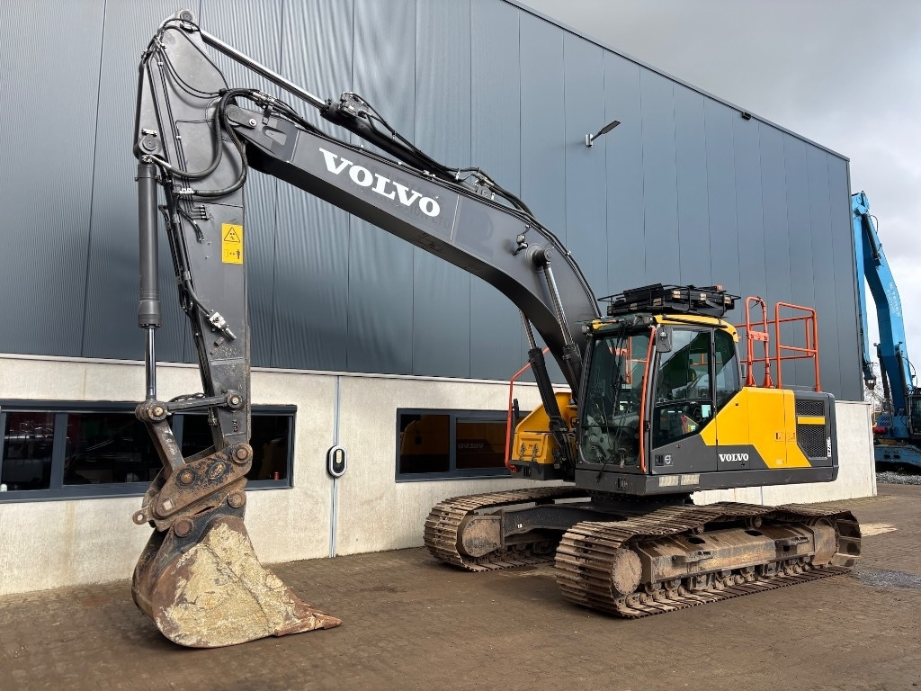 Volvo EC 220 E L - EC220EL - 220EL  - حفار زحاف: صورة 2 Volvo EC 220 E L - EC220EL - 220EL  - حفار زحاف: صورة 2