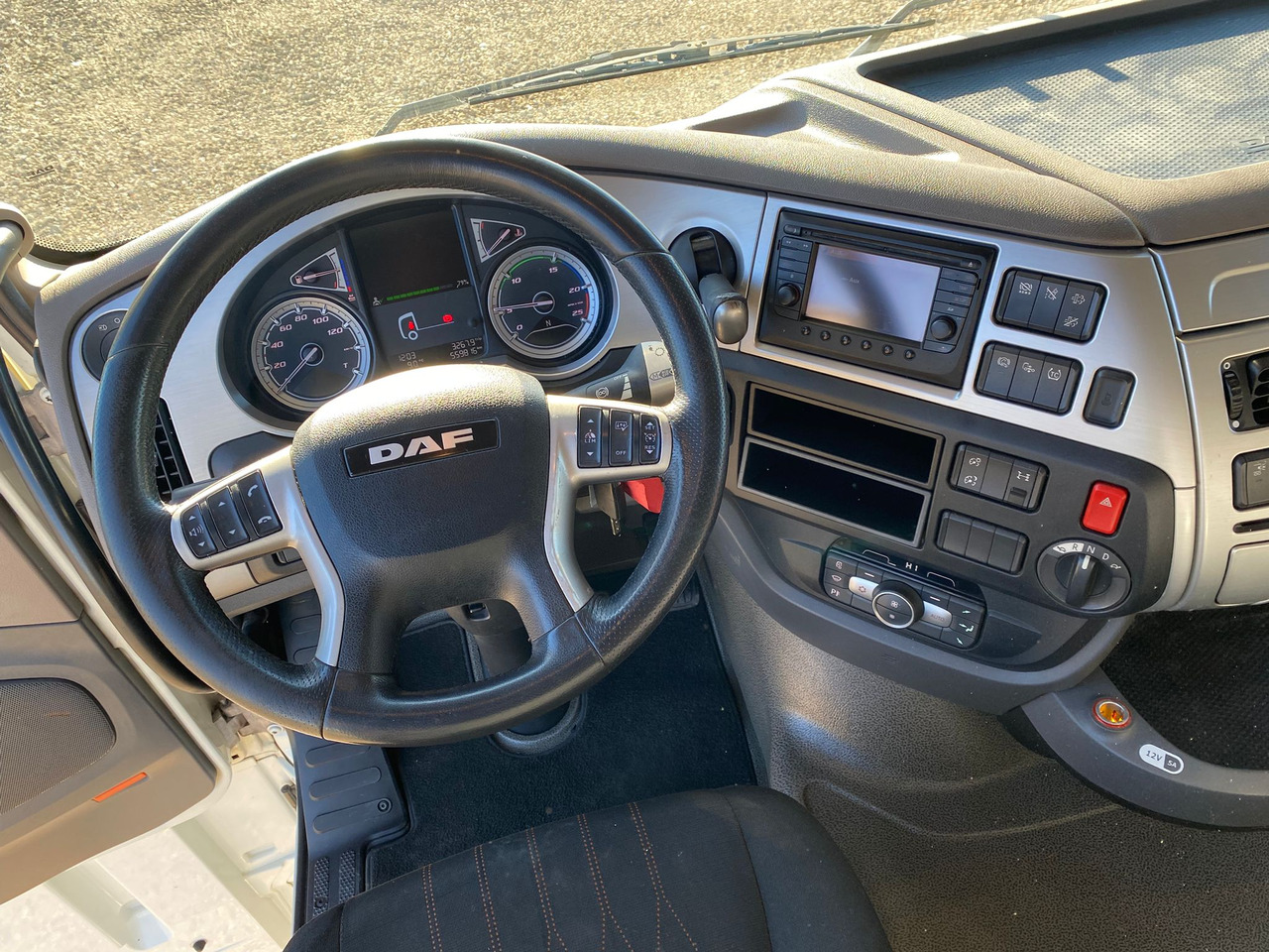 DAF XF530 Super Space Cab - وحدة جر: صورة 5 DAF XF530 Super Space Cab - وحدة جر: صورة 5