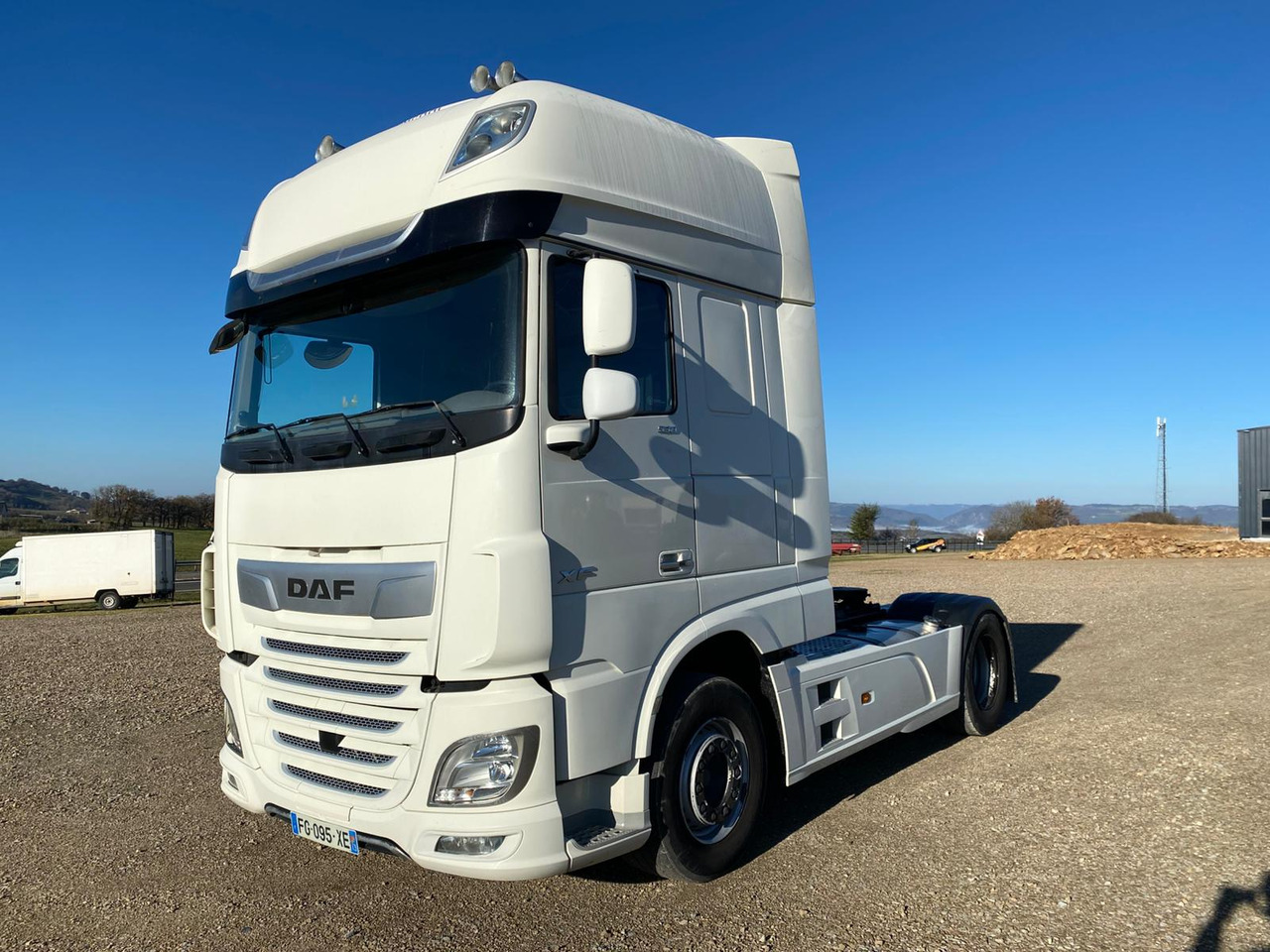 DAF XF530 Super Space Cab - وحدة جر: صورة 1 DAF XF530 Super Space Cab - وحدة جر: صورة 1