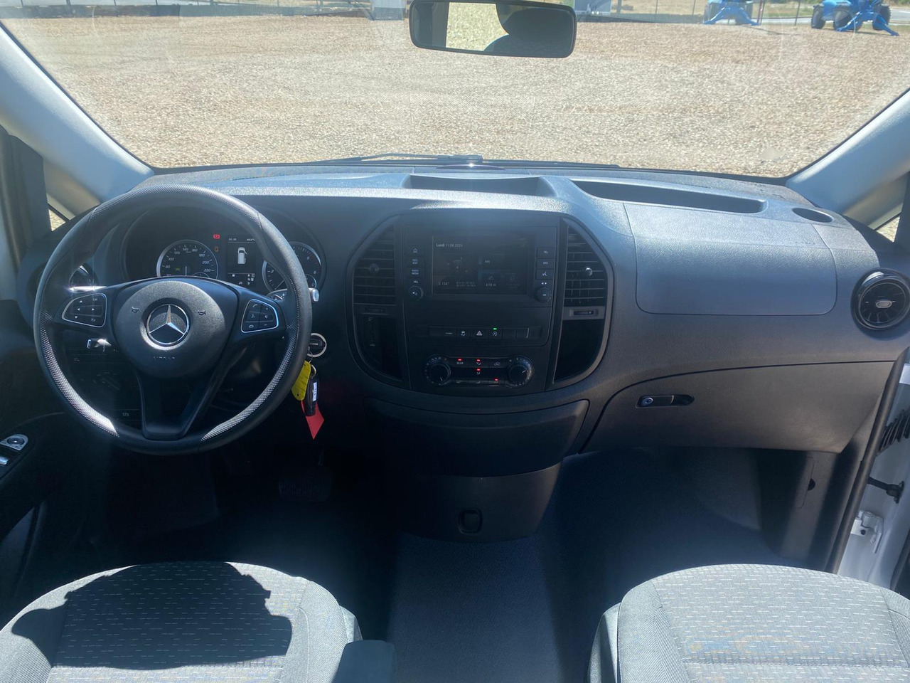 MERCEDES-BENZ Vito Tourer 114 CDI 136 Long Pro 9G-Tronic 8 Places - ميكروباص: صورة 5 MERCEDES-BENZ Vito Tourer 114 CDI 136 Long Pro 9G-Tronic 8 Places - ميكروباص: صورة 5