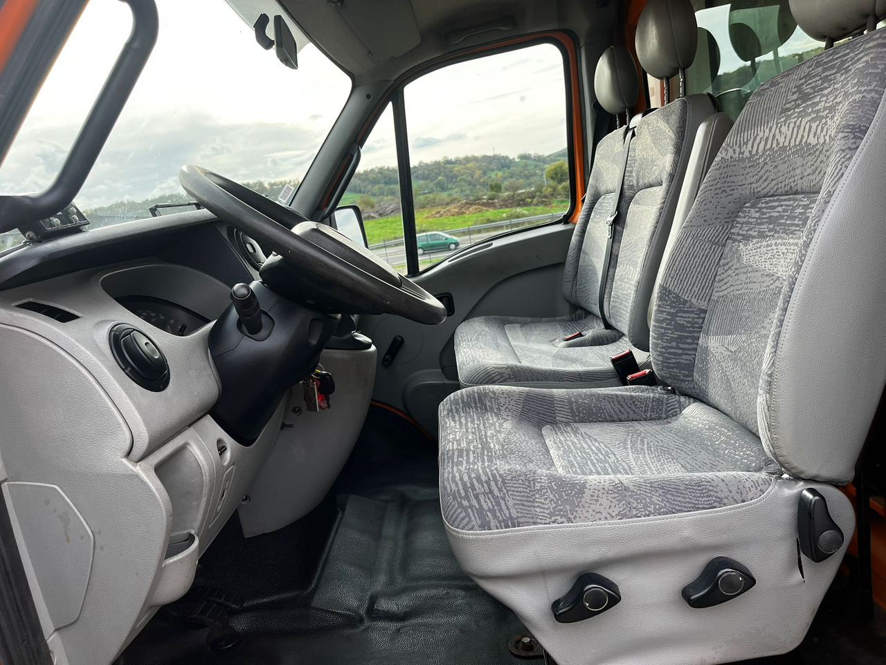 شاحنة مقفلة RENAULT Mascott DCI 160 CAISSE + HAYON: صورة 6 شاحنة مقفلة RENAULT Mascott DCI 160 CAISSE + HAYON: صورة 6