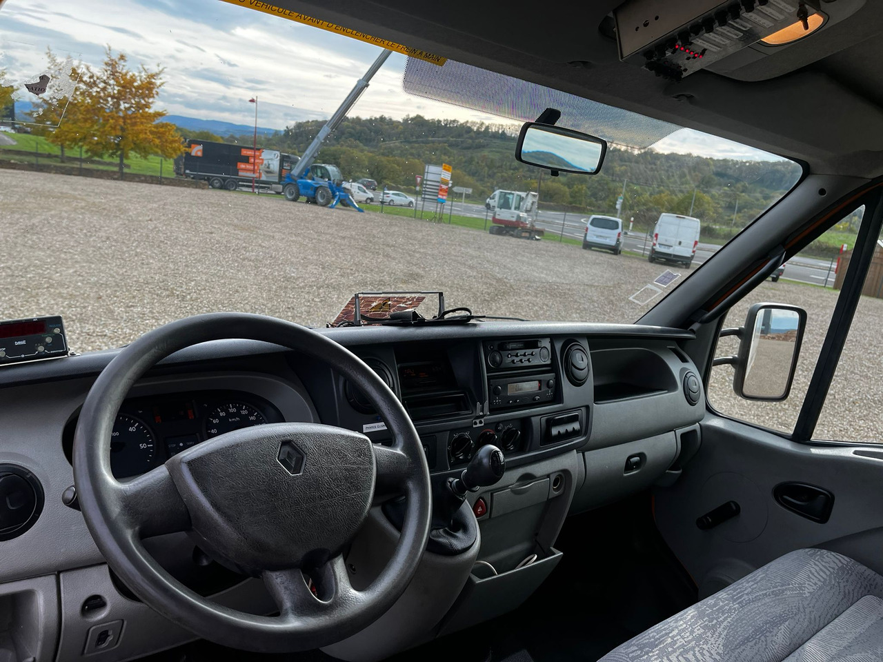 RENAULT Mascott DCI 160 CAISSE + HAYON - شاحنة مقفلة: صورة 5 RENAULT Mascott DCI 160 CAISSE + HAYON - شاحنة مقفلة: صورة 5