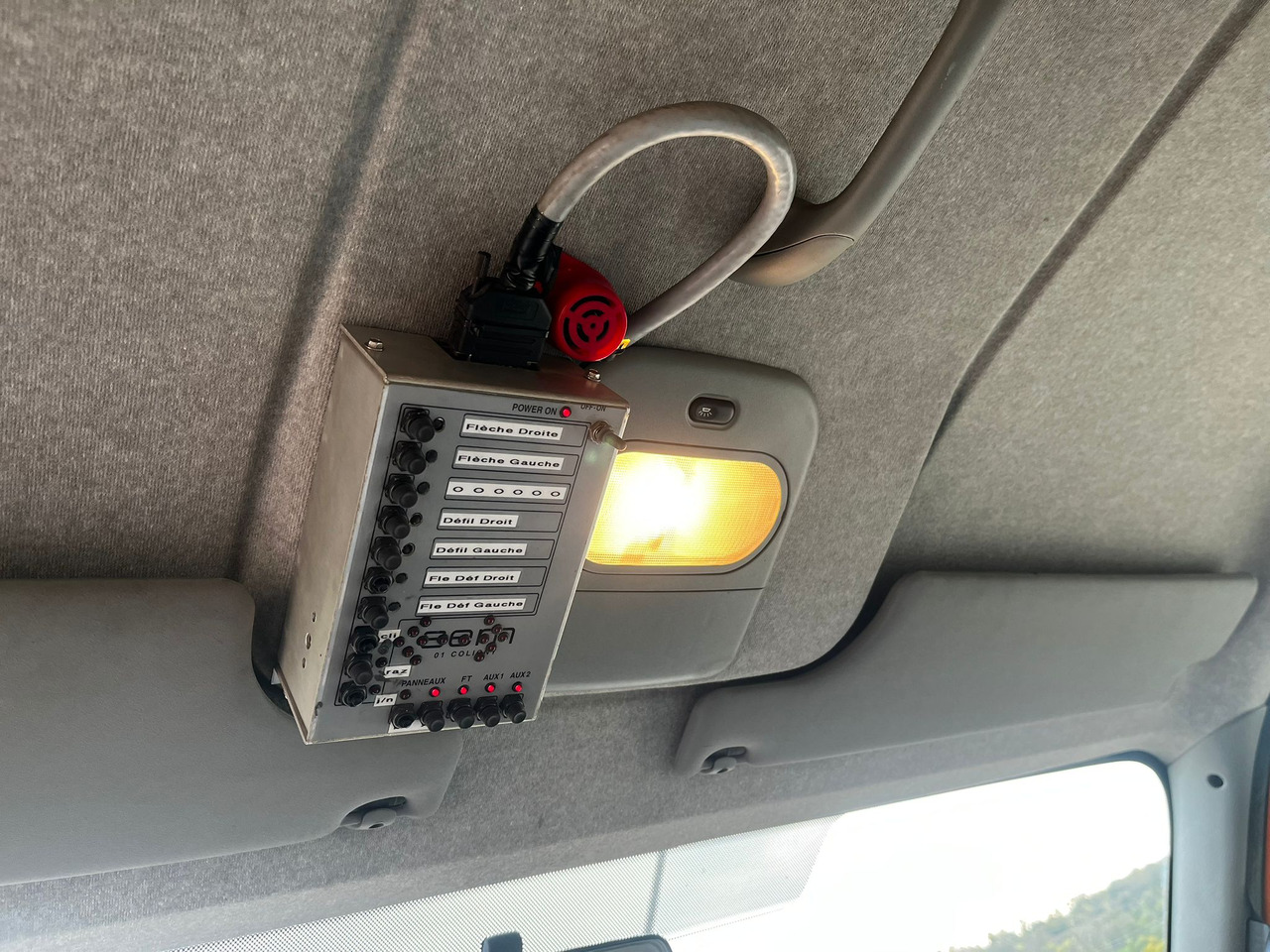 شاحنة مقفلة RENAULT Mascott DCI 160 CAISSE + HAYON: صورة 8 شاحنة مقفلة RENAULT Mascott DCI 160 CAISSE + HAYON: صورة 8