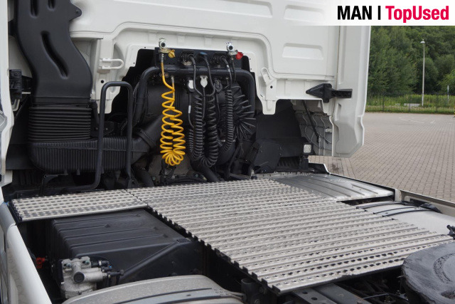 MAN TGX 18.480 4x2 BL SA / OptiView / 2 Tanks / LED - وحدة جر: صورة 3 MAN TGX 18.480 4x2 BL SA / OptiView / 2 Tanks / LED - وحدة جر: صورة 3