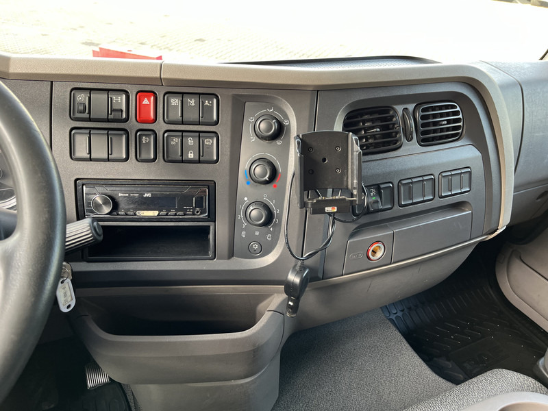 DAF LF 180 FA Euro 6 / 12 Ton / 400 dkm / Box / Laadklep - شاحنة مقفلة: صورة 5 DAF LF 180 FA Euro 6 / 12 Ton / 400 dkm / Box / Laadklep - شاحنة مقفلة: صورة 5