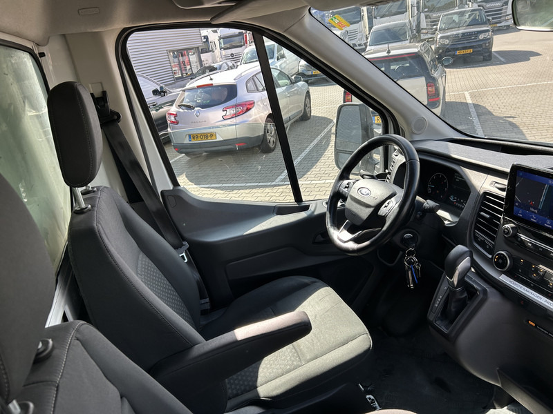 Ford Transit 2.0 TDCI Trend RWD / Box / Loadlift / Full Options - شاحنة مغلقة الصندوق: صورة 3 Ford Transit 2.0 TDCI Trend RWD / Box / Loadlift / Full Options - شاحنة مغلقة الصندوق: صورة 3