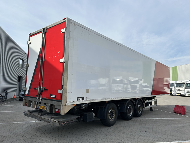 H.T.F. HZO 39 / Carrier Vector 1800 Frigo / Flowers / Loadlift 2500 kg / NL Trailer - نصف مقطورة مُبرِّدة: صورة 2 H.T.F. HZO 39 / Carrier Vector 1800 Frigo / Flowers / Loadlift 2500 kg / NL Trailer - نصف مقطورة مُبرِّدة: صورة 2