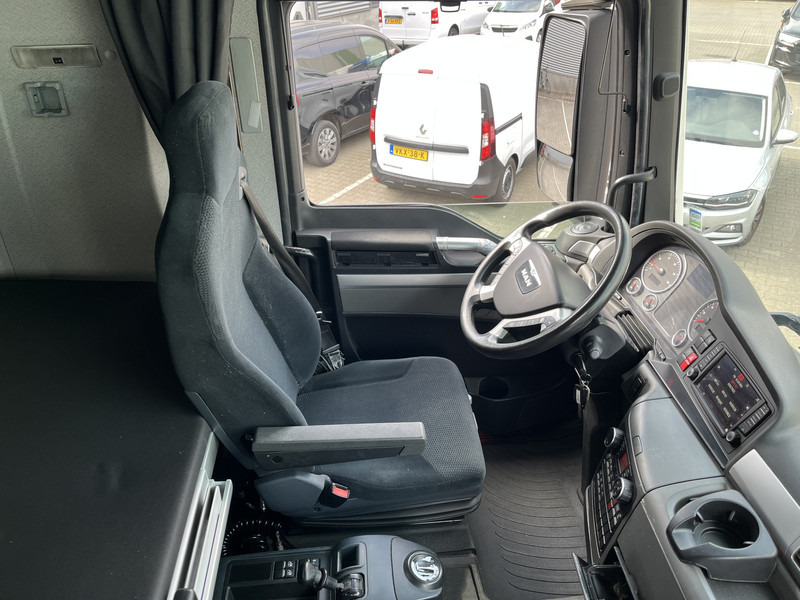 MAN TGX 18.440 XXL / 752 dkm / 2 Tanks / APK TUV 12-25 - وحدة جر: صورة 3 MAN TGX 18.440 XXL / 752 dkm / 2 Tanks / APK TUV 12-25 - وحدة جر: صورة 3