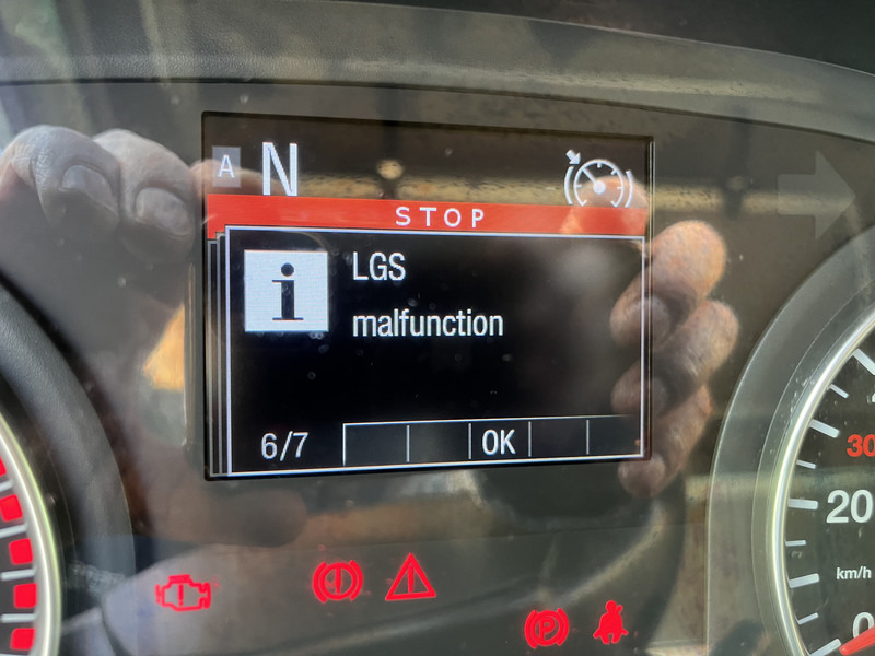MAN TGX 18.460 XXL / Motor Defect -> Not Running / Retarder / 526 dkm / 2 Tanks - وحدة جر: صورة 5 MAN TGX 18.460 XXL / Motor Defect -> Not Running / Retarder / 526 dkm / 2 Tanks - وحدة جر: صورة 5