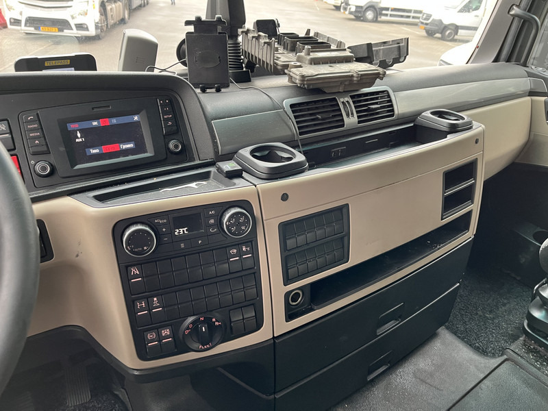 MAN TGX 18.460 XXL / Motor Defect -> Not Running / Retarder / 645 dkm / 2 Tanks - وحدة جر: صورة 5 MAN TGX 18.460 XXL / Motor Defect -> Not Running / Retarder / 645 dkm / 2 Tanks - وحدة جر: صورة 5