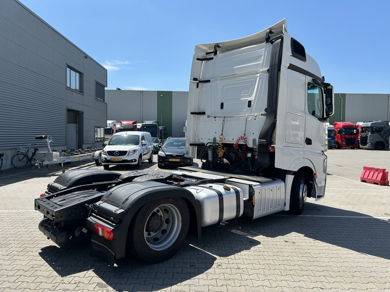 Mercedes-Benz Actros 1842 Bigspace / 770 dkm / Mega / New Tacho / Stand Klima / 2 Tanks - وحدة جر: صورة 2 Mercedes-Benz Actros 1842 Bigspace / 770 dkm / Mega / New Tacho / Stand Klima / 2 Tanks - وحدة جر: صورة 2