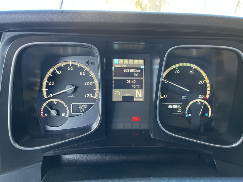 Mercedes-Benz Actros 1842 Streamspace / 863 dkm / 2 Tanks / NL Truck / 12x in stock - وحدة جر: صورة 4 Mercedes-Benz Actros 1842 Streamspace / 863 dkm / 2 Tanks / NL Truck / 12x in stock - وحدة جر: صورة 4
