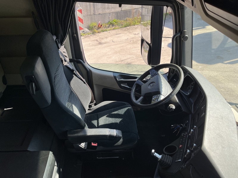 Mercedes-Benz Actros 1842 Streamspace / 870 dkm / 2 Tanks / NL Truck - وحدة جر: صورة 3 Mercedes-Benz Actros 1842 Streamspace / 870 dkm / 2 Tanks / NL Truck - وحدة جر: صورة 3