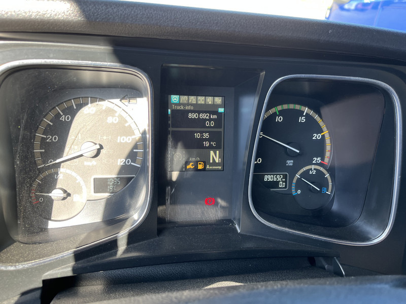 Mercedes-Benz Actros 1842 Streamspace / 890 dkm / 2 Tanks / NL Truck / 10x in stock - وحدة جر: صورة 4 Mercedes-Benz Actros 1842 Streamspace / 890 dkm / 2 Tanks / NL Truck / 10x in stock - وحدة جر: صورة 4